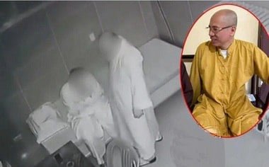 Девушка VY зовет незнакомцев ночью
