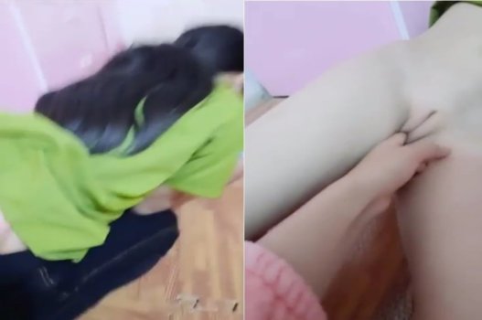 Красивая девушка наполнена удовлетворением
