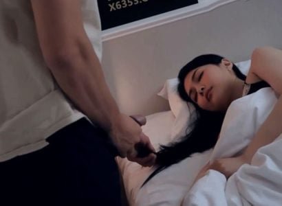 Муж мужа соблазняет дочь, чтобы очаровать